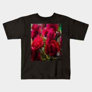 Red roses - Flowers Kids T-Shirt